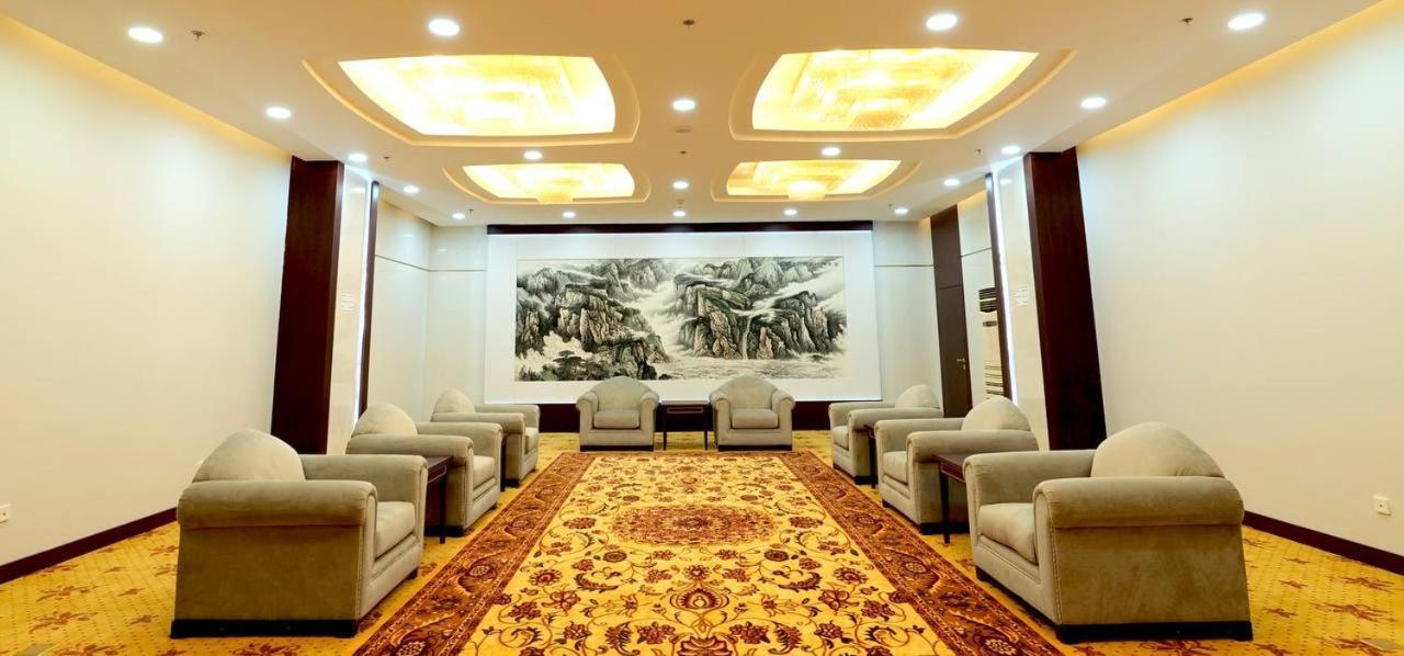 Beijing Palace Soluxe Hotel Astana Luaran gambar